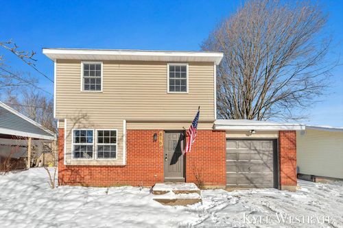 816 Greenwood Street, Middleville, MI, 49333 | Card Image