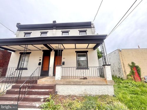 304 S 3rd St, DARBY, PA, 19023-2806 | Card Image