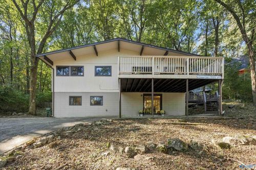 2026 Wooddale Dr Ne, Huntsville, AL, 35801-1564 | Card Image