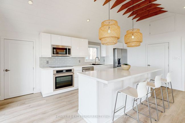 1141 Ramara Ctr, House other with 3 bedrooms, 3 bathrooms and 6 parking in Ramara ON | Image 6