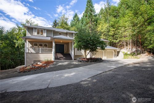 9008 Dana Dr Nw, Gig Harbor, WA, 98332-7501 | Card Image