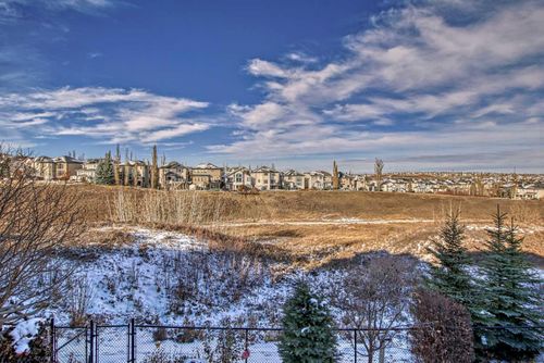 110 Kincora Heights Nw, Home with 5 bedrooms, 3 bathrooms and 5 parking in Calgary AB | Card Image