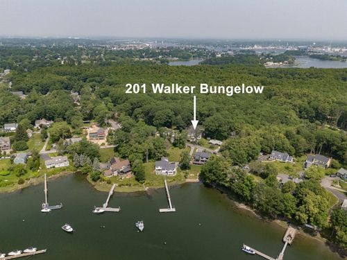 201 Walker Bungalow Rd, Portsmouth, NH, 03801-5545 | Card Image