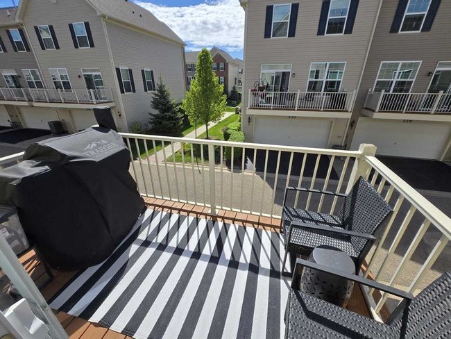 231 Lionel Dr, Townhouse with 3 bedrooms, 3 bathrooms and 2 parking in Grayslake IL | Image 12