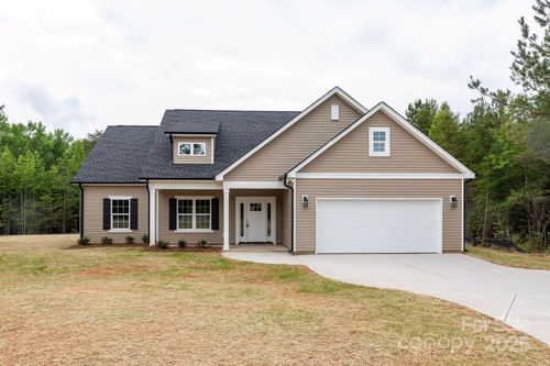 28-3089 Meadowcrest Dr, Clover, SC, 29710 | Card Image