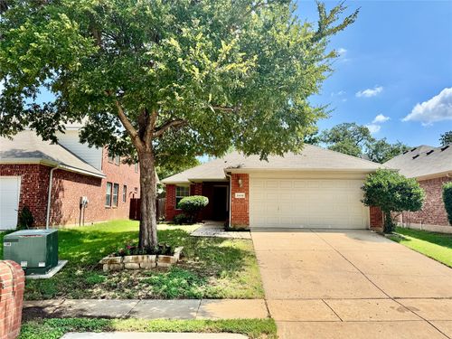 3416 Versante Dr, Bedford, TX, 76021-4083 | Card Image