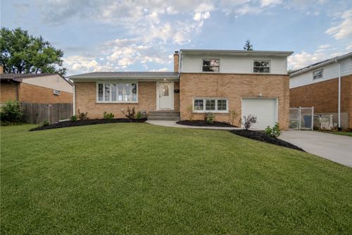 291 Division St, Melrose Park, IL, 60160-2528 | Card Image