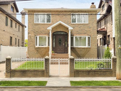 15-38 150th St, Whitestone, NY, 11357-2554 | Card Image