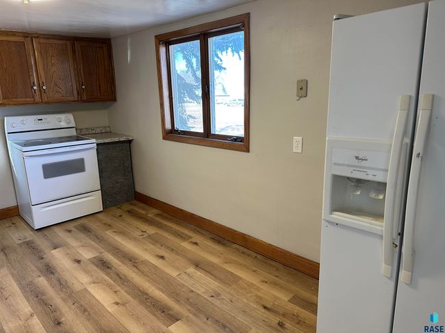 200 E 2 Nd St, House other with 3 bedrooms, 1 bathrooms and null parking in Freeman SD | Image 11