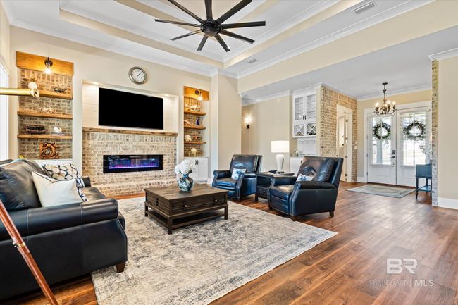 Living Room | Image 22