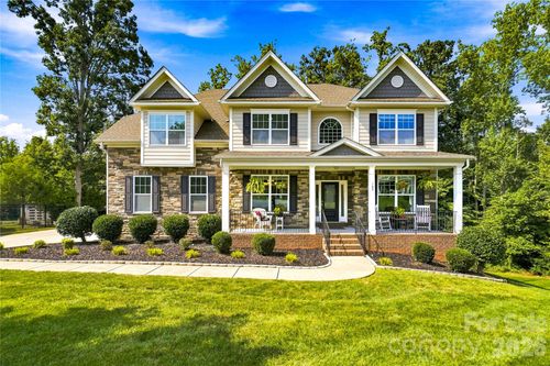 109 Athens Ct, Mooresville, NC, 28115-0076 | Card Image