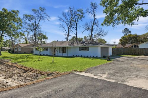 3010 Michaelis Ln, Baytown, TX, 77521-9223 | Card Image