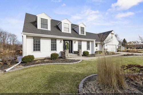 3075 Ridgeway Drive, Clayton, WI, 54956 | Card Image