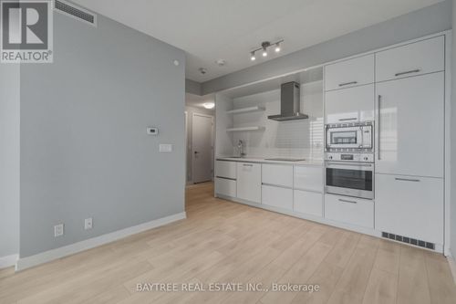 3807-2221 Yonge St, Toronto, ON, M4S0B8 | Card Image