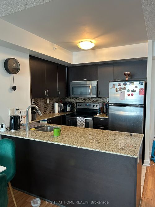 405-5740 Yonge St, North York, ON, M2M0B1 | Card Image