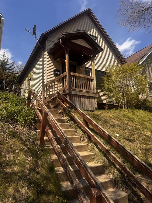 1003 S 31st Street, Milwaukee, WI, 53215 | Card Image