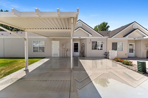 105 E Waterbury Ln, Meridian, ID, 83646-5546 | Card Image