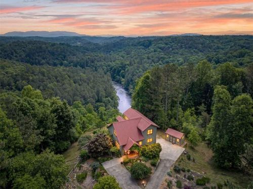95 Scenic Way, Ellijay, GA, 30540-5633 | Card Image