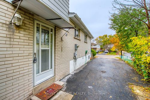 lower-2835 Hollington Cres, Mississauga, ON, L5K1E8 | Card Image
