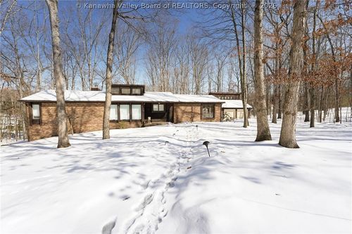 1 Pheasant Ln, Beckley, WV, 25801-3605 | Card Image