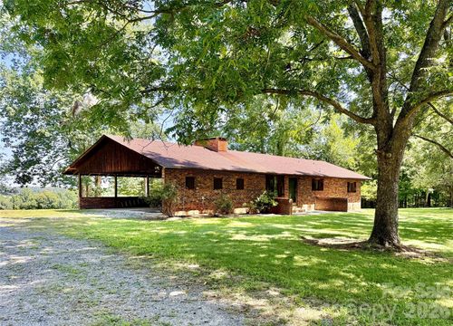 6494 W Us Highway 64, Lexington, NC, 27295-9535 | Card Image