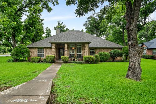 9426 S Longwood Drive, Granbury, TX, 76049 | Card Image