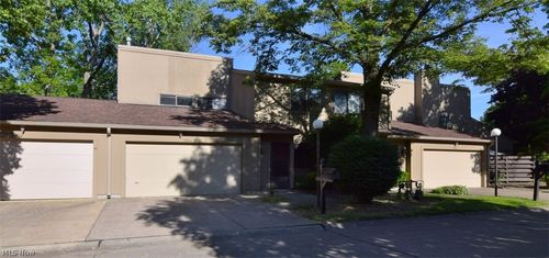 7024 Buckhurst Pl, Concord Twp, OH, 44060-6558 | Card Image