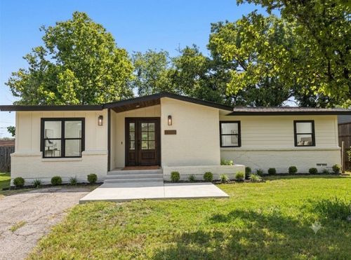 2305 Lockhart Ave, Dallas, TX, 75228-4037 | Card Image