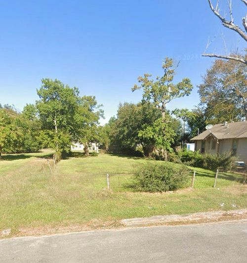 2829 10th St, Port Arthur, TX, 77640-5764 | Card Image