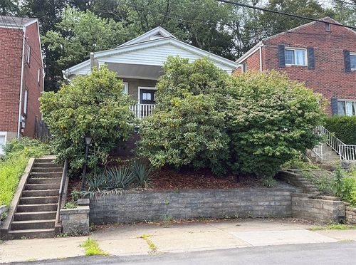 107 Mount Vernon Ave, Pittsburgh, PA, 15229-1901 | Card Image