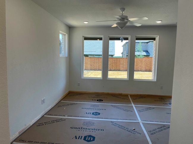 14140 Gallatin St, House other with 5 bedrooms, 4 bathrooms and null parking in Pilot Point TX | Image 6
