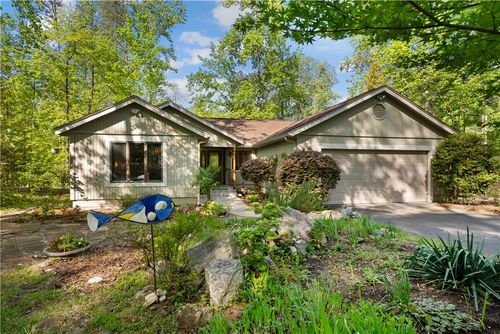 9 Channel Ln, Salem, SC, 29676-4005 | Card Image