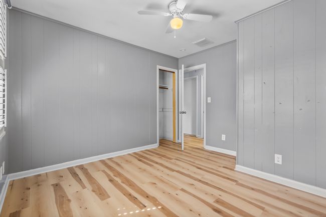37 Tarinelli Cir, House other with 5 bedrooms, 1 bathrooms and 6 parking in Bridgeport CT | Image 17
