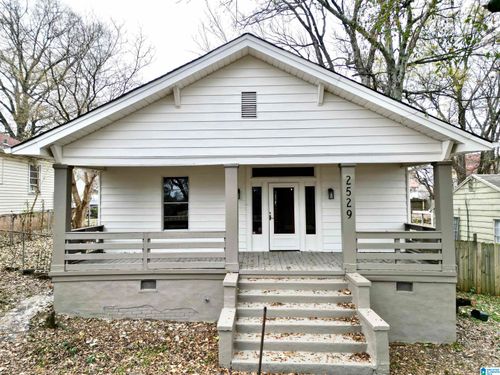2529 23rd Street Ensley, BIRMINGHAM, AL, 35208-2105 | Card Image