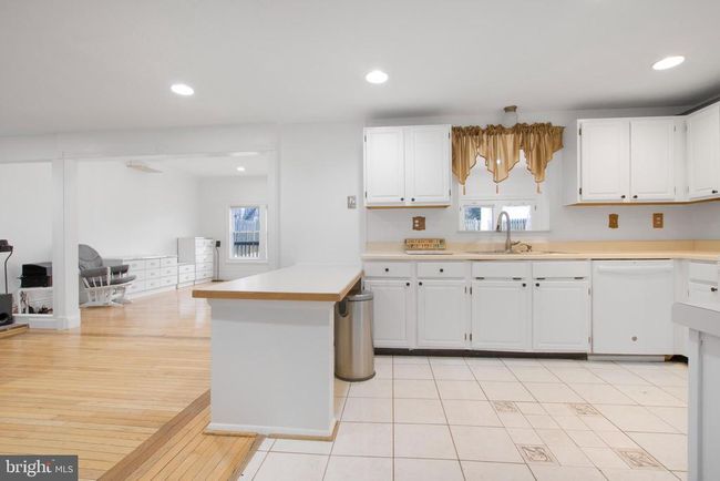 18305 Swan Stream Dr, House other with 4 bedrooms, 4 bathrooms and null parking in GAITHERSBURG MD | Image 13