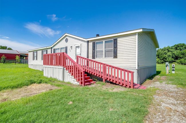 129 Clay Ct, House other with 3 bedrooms, 2 bathrooms and null parking in Springtown TX | Image 4