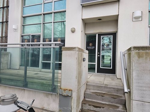 104-3939 Duke Of York Blvd, Mississauga, ON, L5B4N2 | Card Image