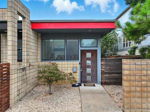 b-1418 S Quincy Ave, Tulsa, OK, 74120-5826 | Card Image