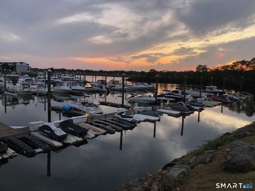 a17-275 Popes Island Rd, Milford, CT, 06461-1739 | Card Image