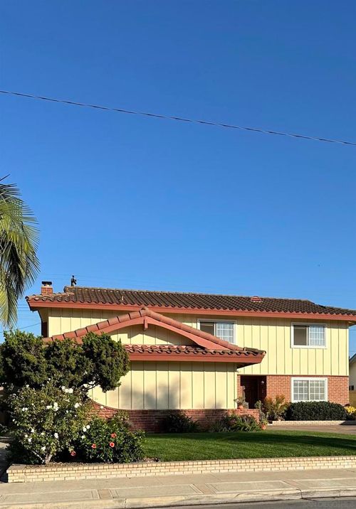 9828 Gene St, Cypress, CA, 90630-3911 | Card Image