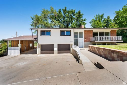 1085 E 400 N, Bountiful, UT, 84010-2738 | Card Image