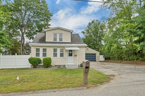 33 Moreau Street, Manchester, NH, 03102 | Card Image