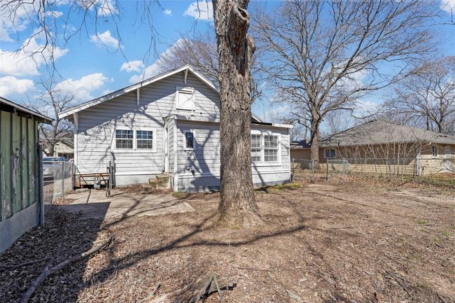 Rear view of house | Image 20