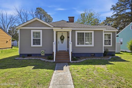913 Bartlett Ave, Elizabeth City, NC, 27909-5713 | Card Image