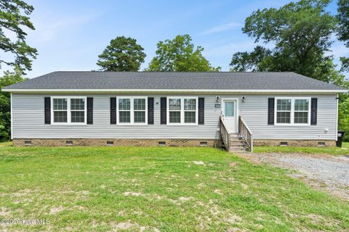 502 W Fremont St, Burgaw, NC, 28425-5502 | Card Image