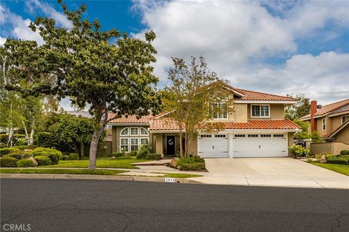 1973 N Glacier St, Orange, CA, 92867-2459 | Card Image