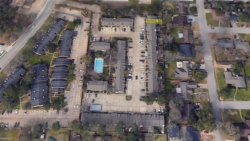 apt-b2-2030 Plantation Dr, Conroe, TX, 77301-1043 | Card Image