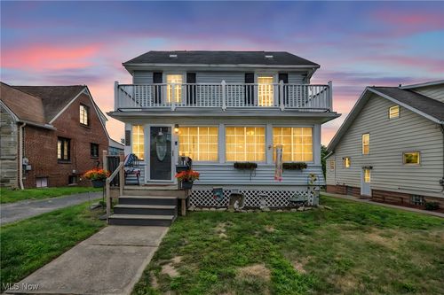 308 E Baird Ave, Barberton, OH, 44203-3218 | Card Image