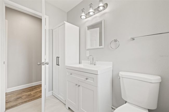 6012 Flora Ter, House other with 3 bedrooms, 2 bathrooms and null parking in APOLLO BEACH FL | Image 27