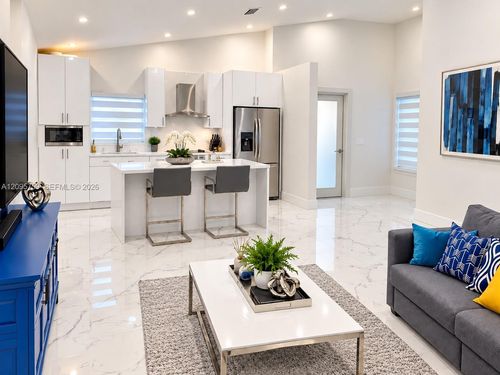 5531 Nw 188th St, Miami Gardens, FL, 33055-2337 | Card Image